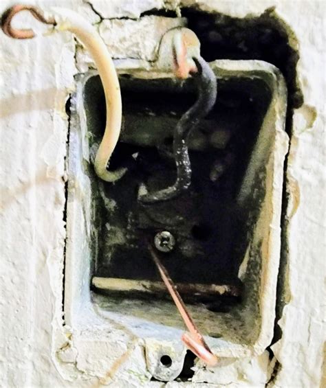 1950s metal outlet box|gfci grounding outlet 1950s.